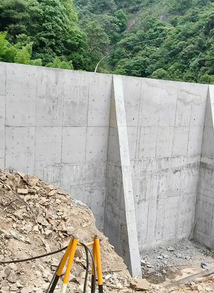 长治壶关县重力式挡土墙
